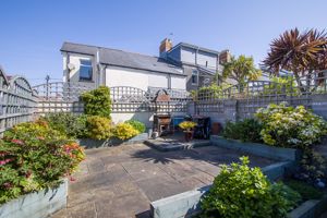 Photo 25- click for photo gallery